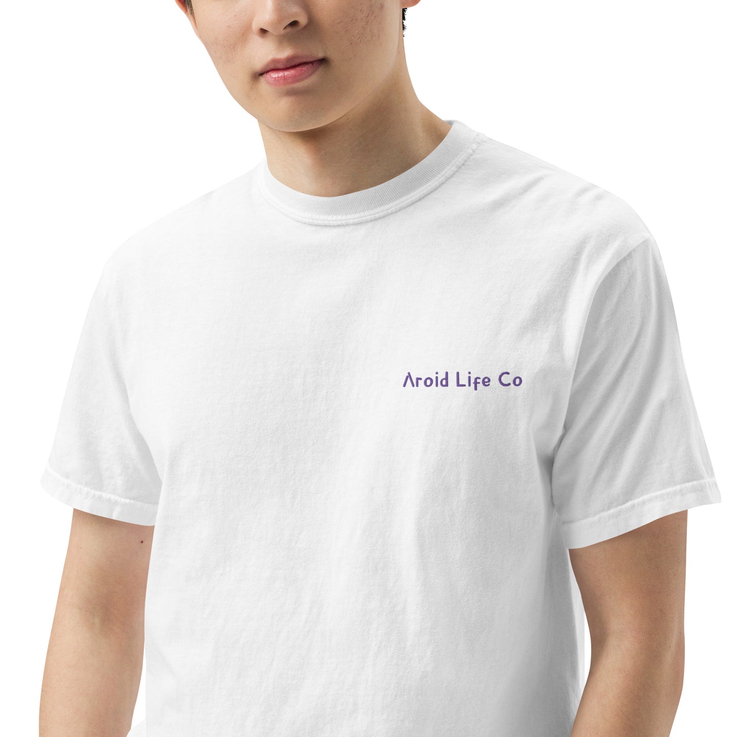 Unisex garment-dyed heavyweight t-shirt - embroidered chest logo